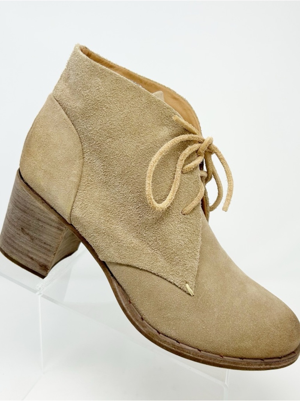 Beek Songlark Beige Leather Lace-Up Ankle Block Heel Booties 9 Quality Studded